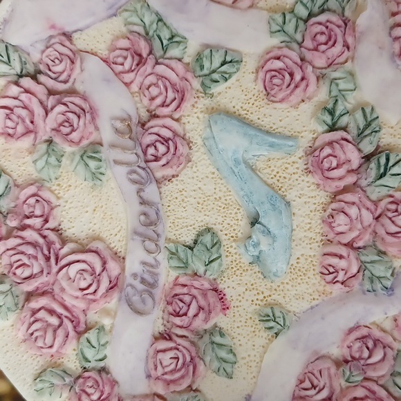 Miniature Resin Cinderella Tea Set - 10 Pieces - Picture 3 of 16